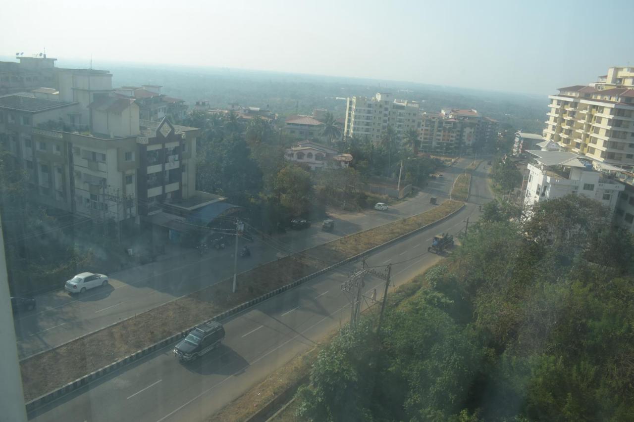 Country Inns & Suites By Radisson Manipal Buitenkant foto