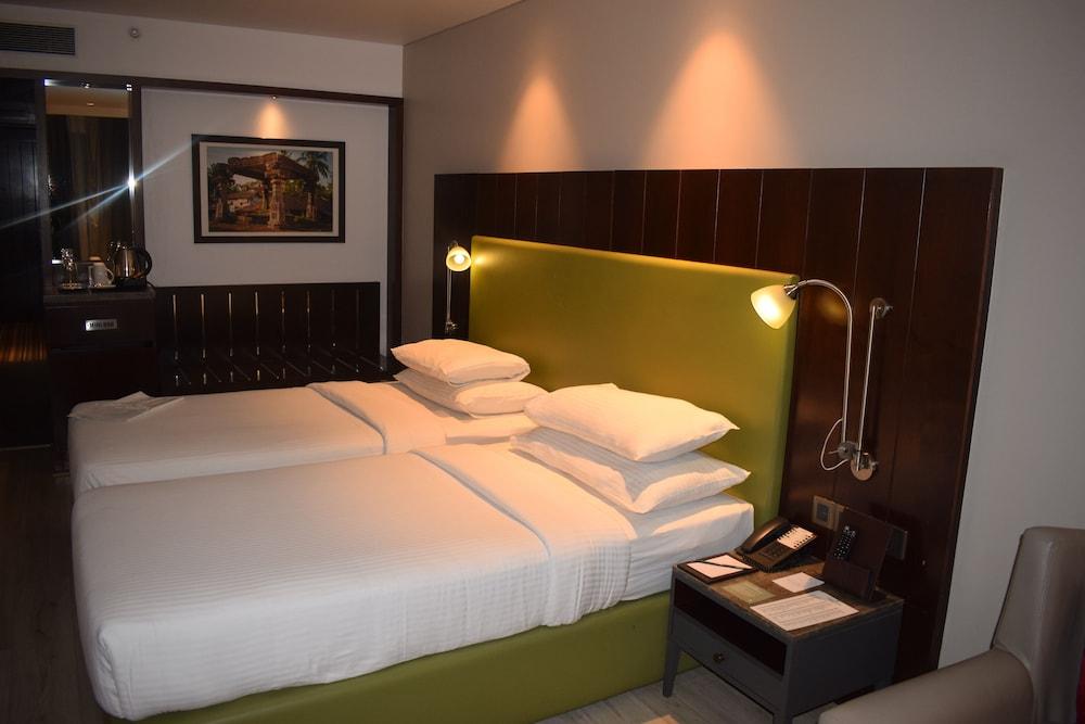 Country Inns & Suites By Radisson Manipal Buitenkant foto