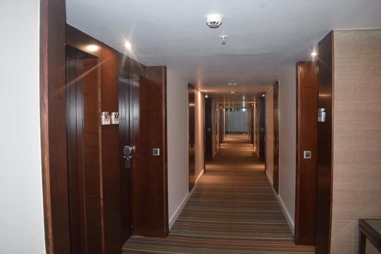 Country Inns & Suites By Radisson Manipal Buitenkant foto
